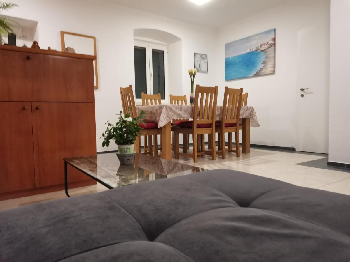 Diana Rooms And Apartment 스플리트 외부 사진