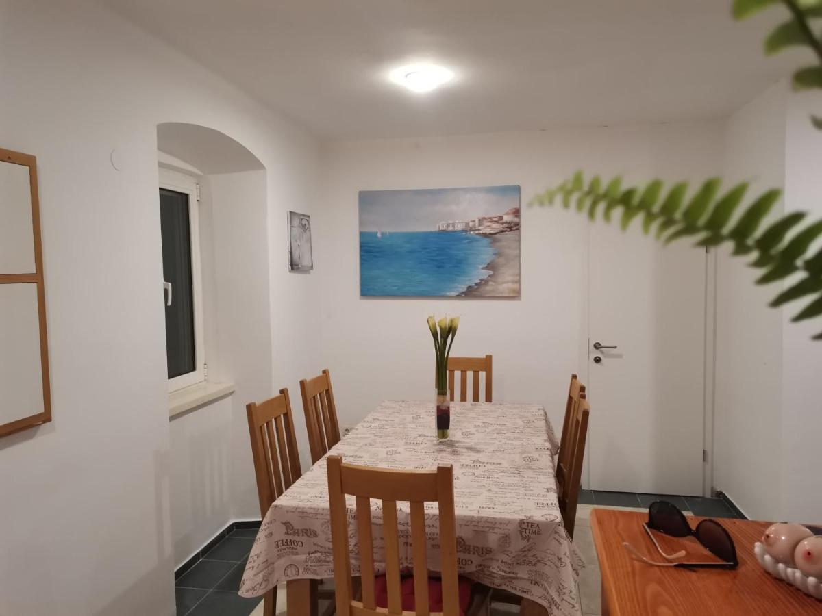 Diana Rooms And Apartment 스플리트 외부 사진
