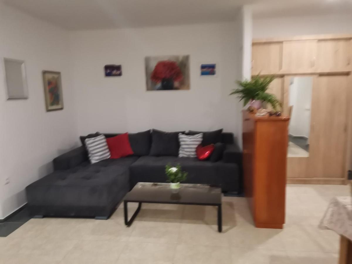 Diana Rooms And Apartment 스플리트 외부 사진